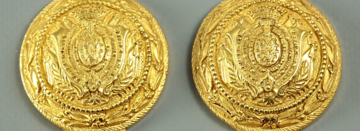 PAIRE DE BOSSETTES DE MORS D'OFFICIER DE CUIRASSIER DU BERRY - RESTAURATION