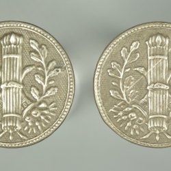 DEUX BOUTONS DE COMMISSAIRES DES GUERRES - DIRECTOIRE